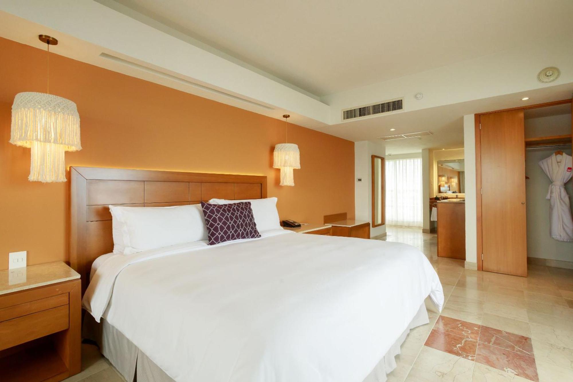 Camino Real Veracruz Esterno foto A bedroom at the hotel