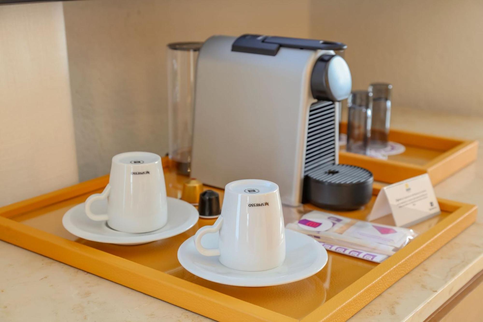 Camino Real Veracruz Esterno foto A Nespresso coffee machine in a hotel room