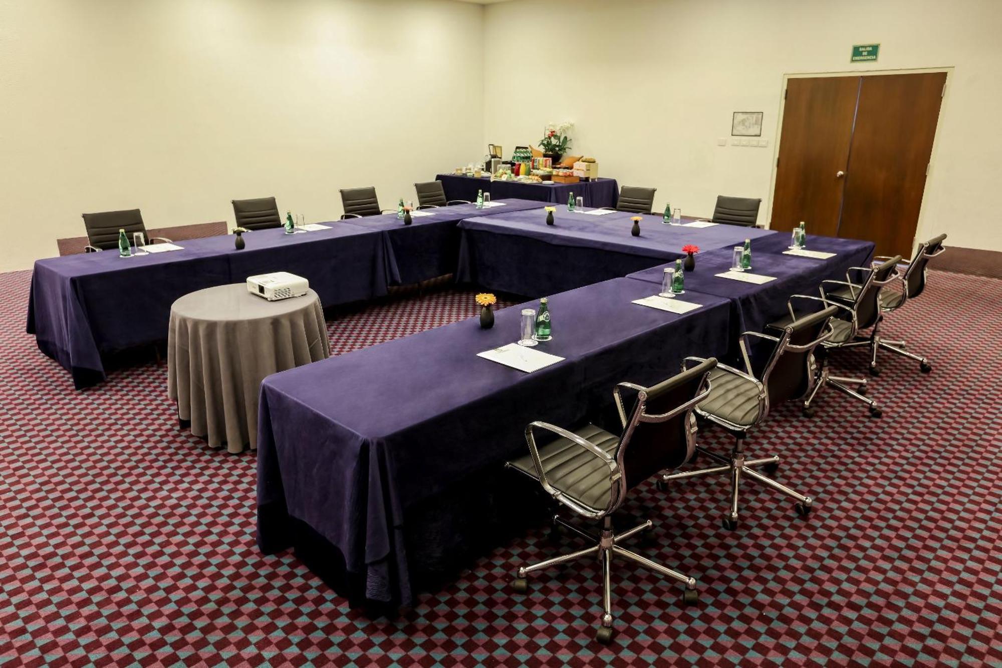 Camino Real Veracruz Esterno foto A meeting room at the hotel